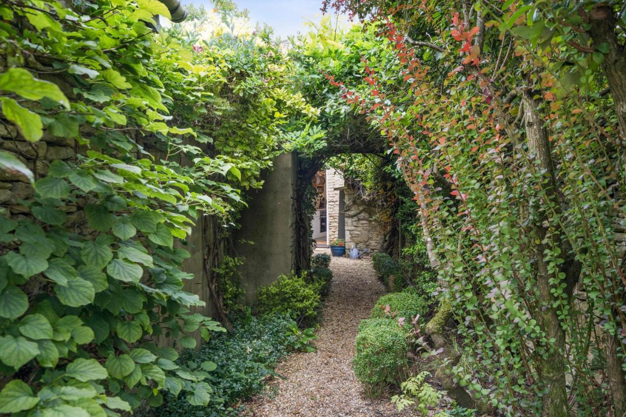 Box Cottage Broadwell  Exterior photo